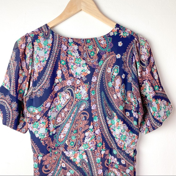 Vintage Floral Long Short Sleeve Flowy Maxi Dress - Picture 8 of 11